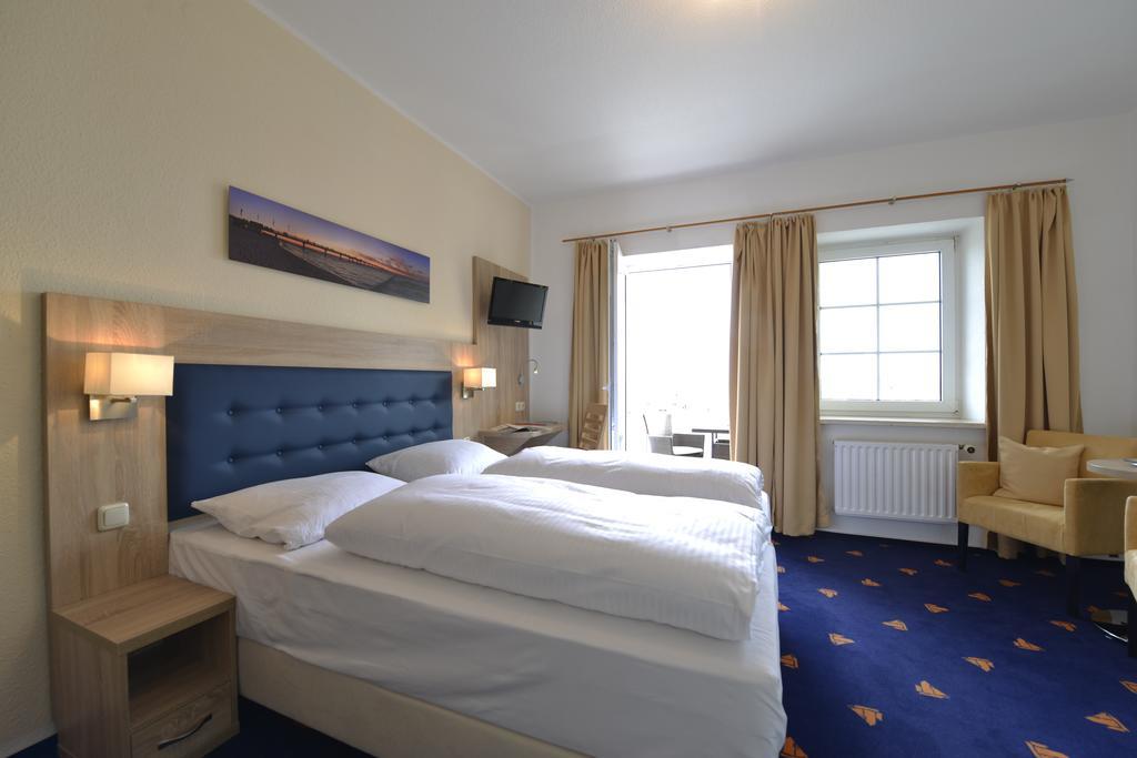 זינקסט Hotel Boddenhus Garni מראה חיצוני תמונה