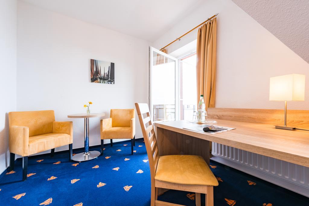 זינקסט Hotel Boddenhus Garni מראה חיצוני תמונה