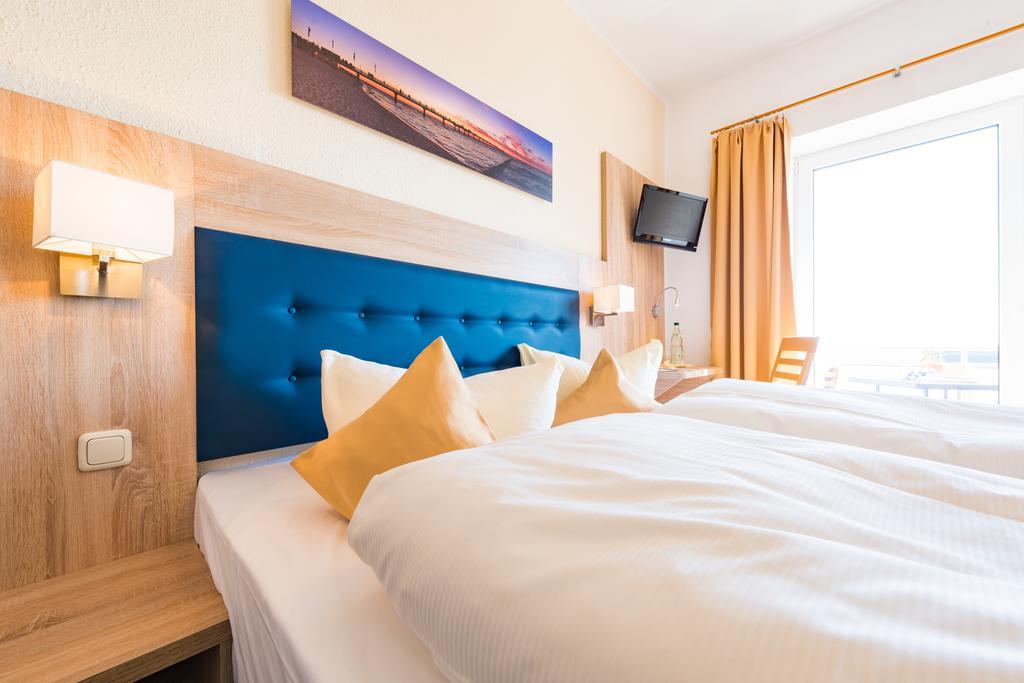זינקסט Hotel Boddenhus Garni מראה חיצוני תמונה